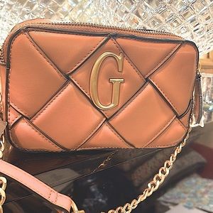 SOLD!!!!!!!!!!🏃‍♀️Guess Cognac Elise Crossbody NWT. Brand New.